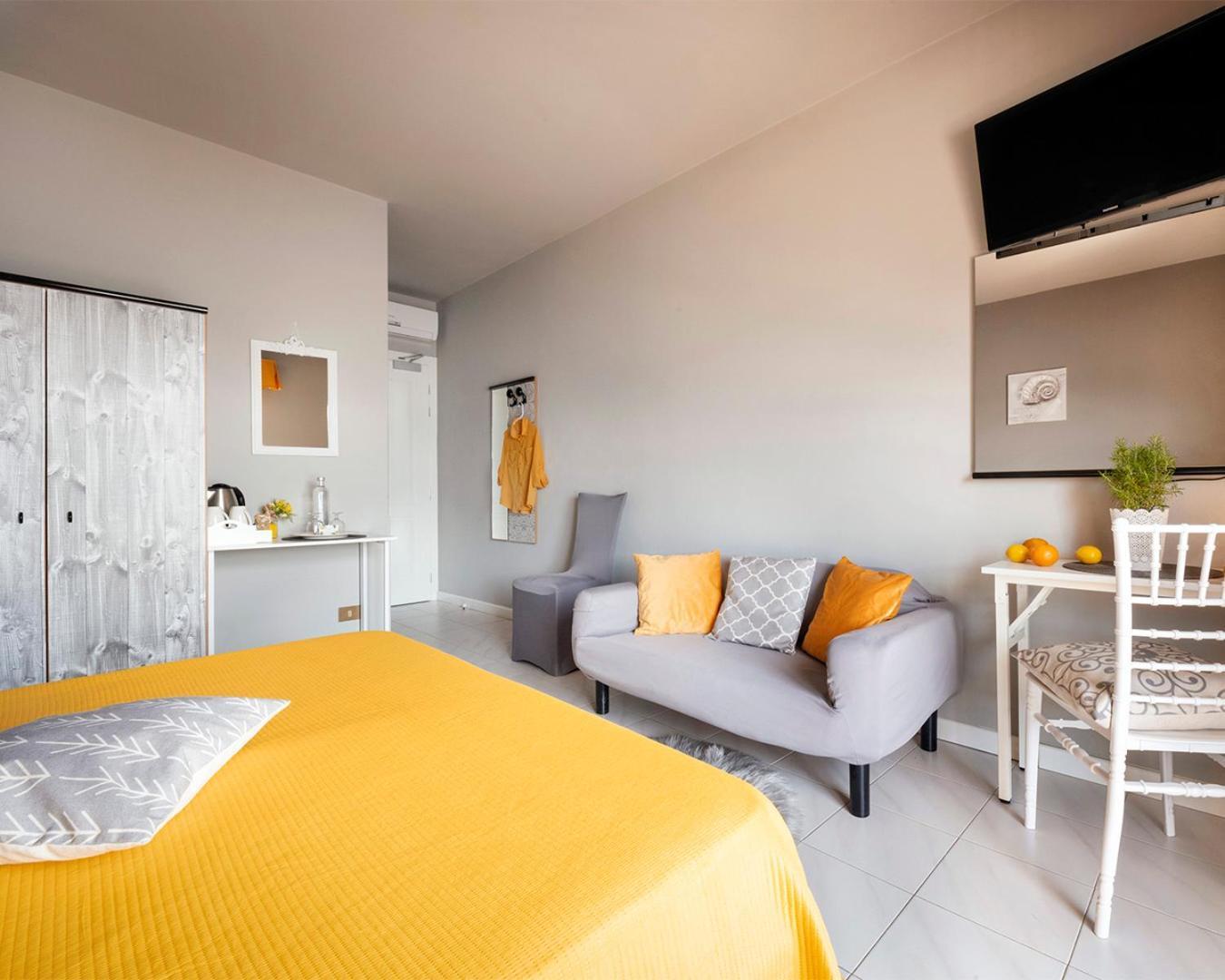 Hotel La Rondinella Cannero Riviera Buitenkant foto